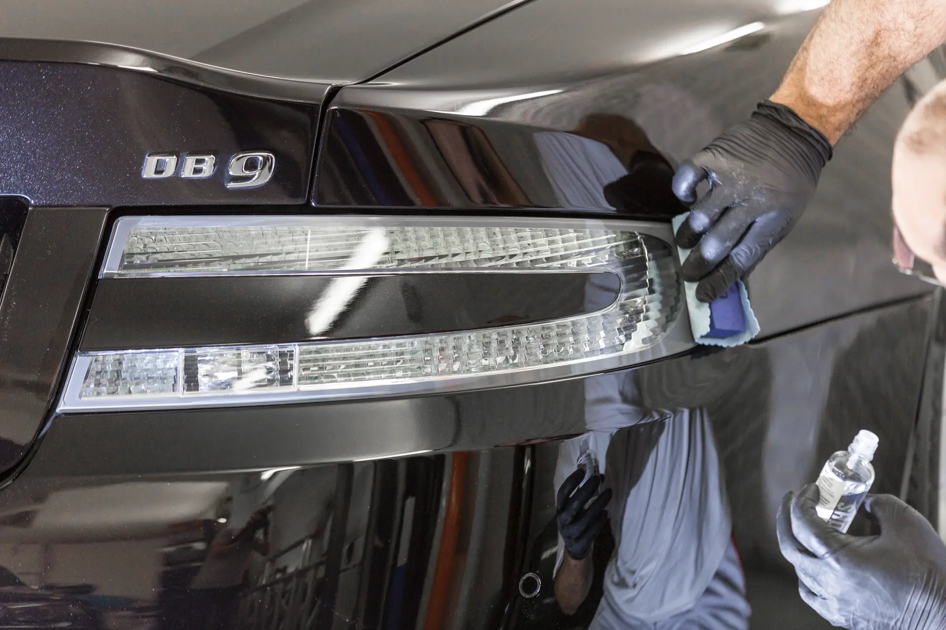 Traitement céramique d'une Aston Martin DB9